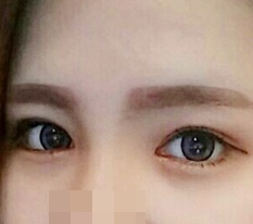 Я сделала только глаза, но чувствую себя рожденной заново ㅠㅠ